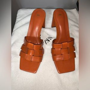 Zara Women’s block heel burnt orange sandals size 41/ 10 NWT